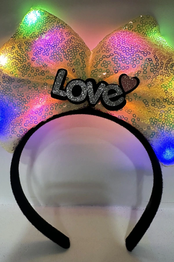 Led Işıklı Love Yazılı Fiyonk Taç