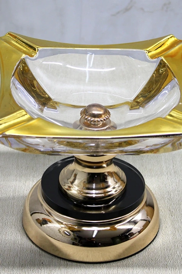 Metal Ayaklı Cam Küllük Model 3