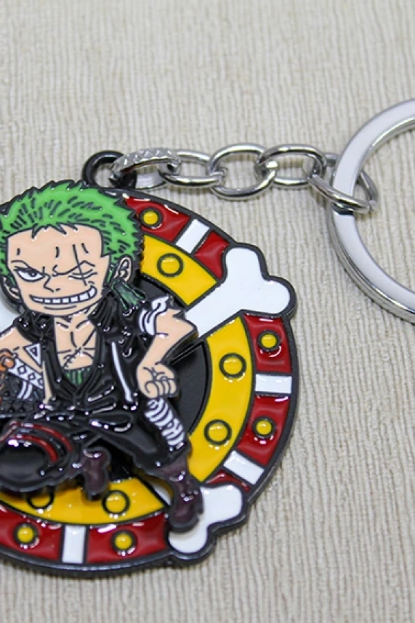 Metal Dönen One Piece Anahtarlık