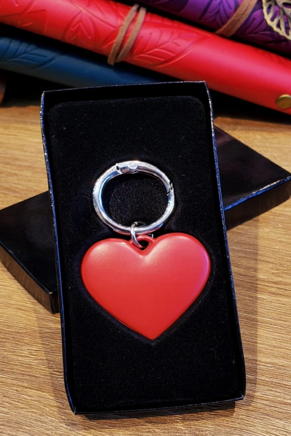 Metal Kırmızı Kalp Anahtarlık
