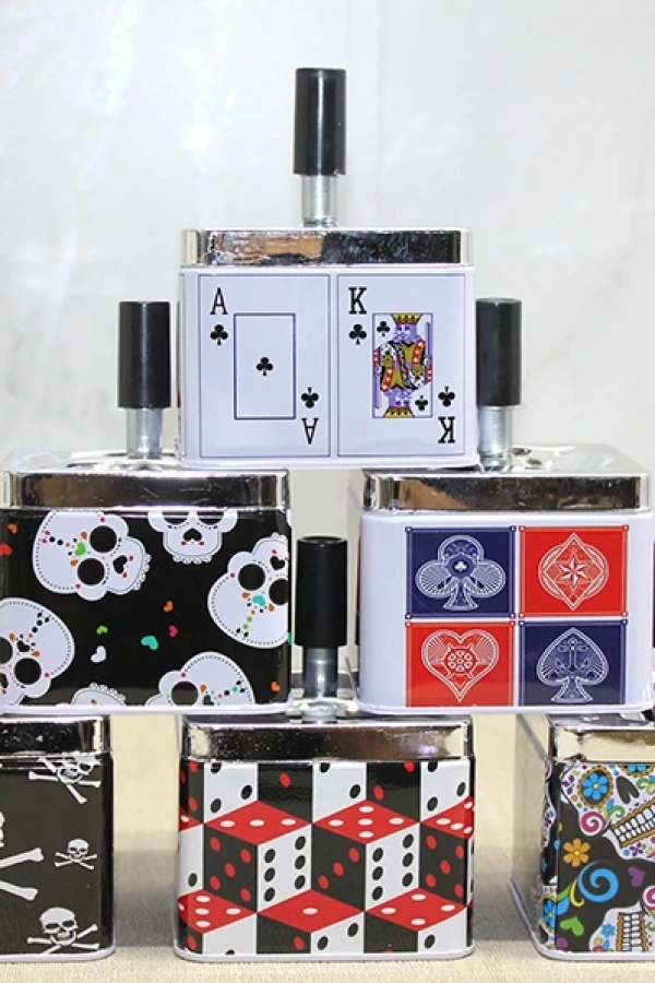 Metal Renkli Basmalı Küllük