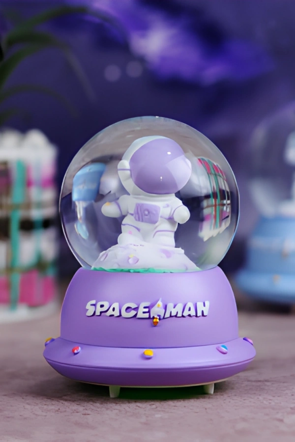 Minik Astronot Işıklı Kar Küresi