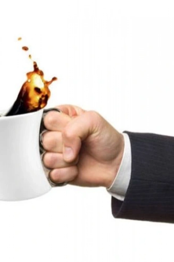 Muşta Tasarımlı Seramik Kupa