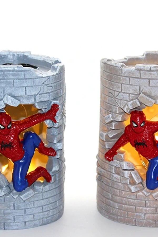 Örümcek Adamlı Masa Lambası