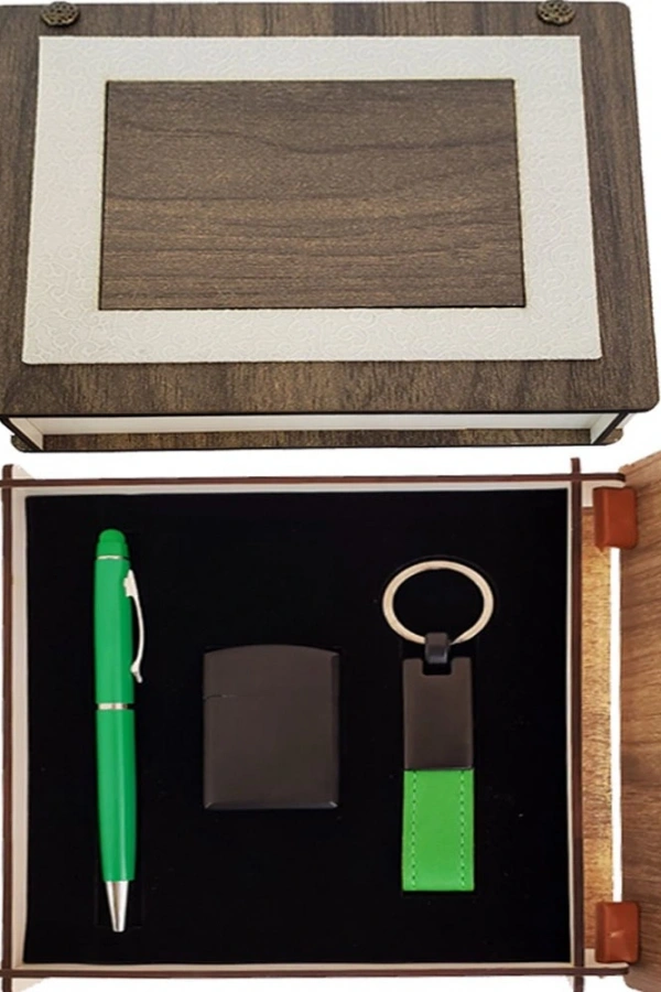 Özel Ahşap Kutulu Yeşil Anahtarlık Kalem ve Çakmak Set