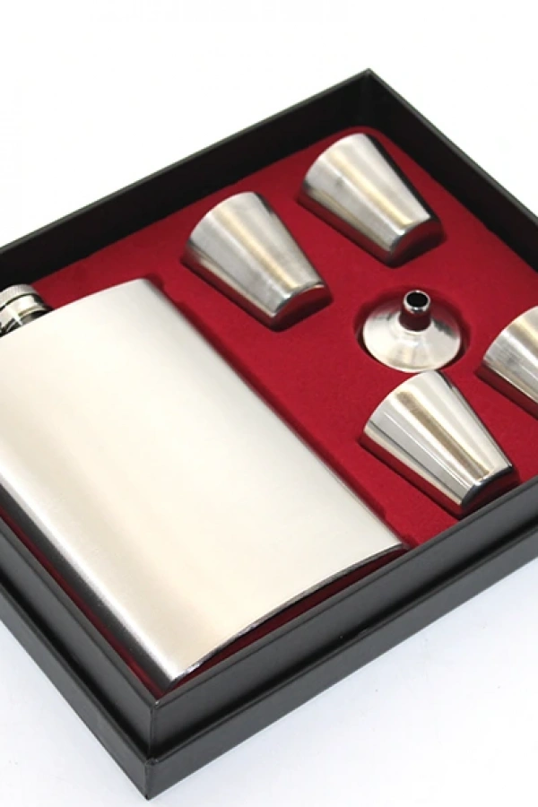 Paslanmaz Çelik 4 Shot Bardaklı Matara Seti Çelik Renk