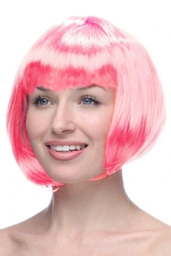 Pembe Renk Peruk Küt Saç