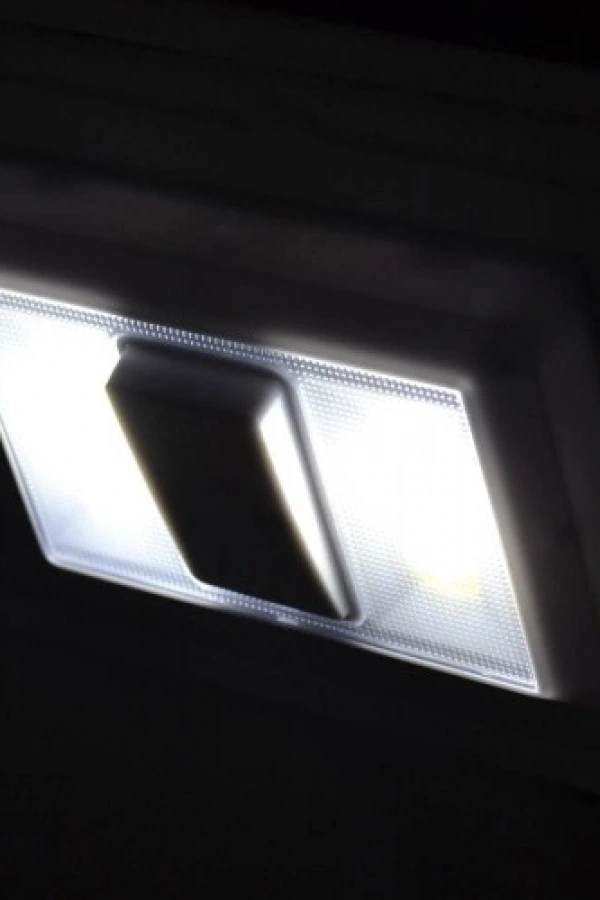 Pilli Duvar Aydınlatma Lambası