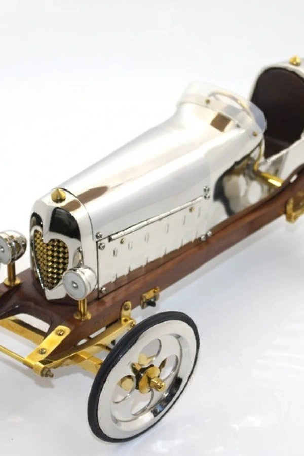 Pirinç Eski Model Araba No 2