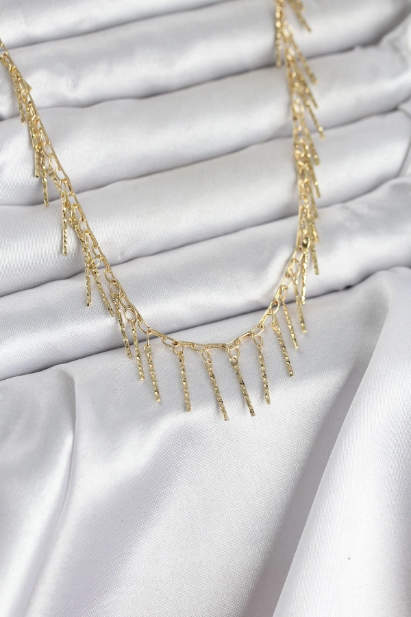 Pirinç Gold Renk Saçaklı Model Kadın Kolye