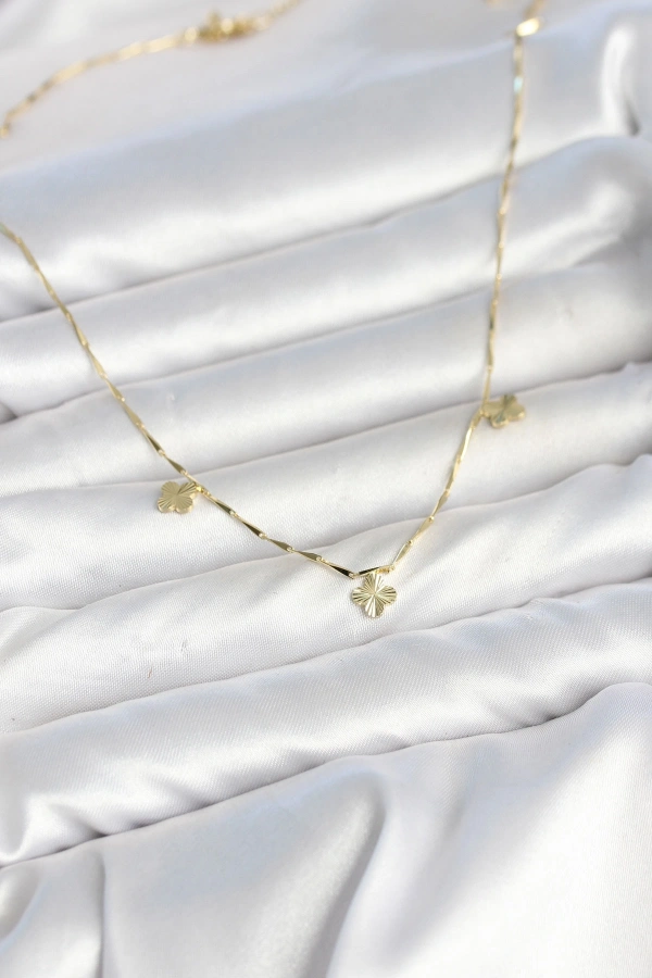 Pirinç Minimal Gold Renk Yonca Model Kadın Kolye