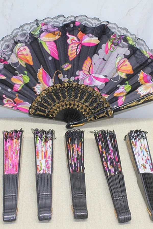 Plastik Renkli Yelpaze