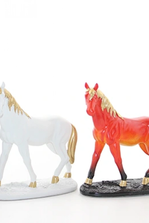 Polyester At Figürü