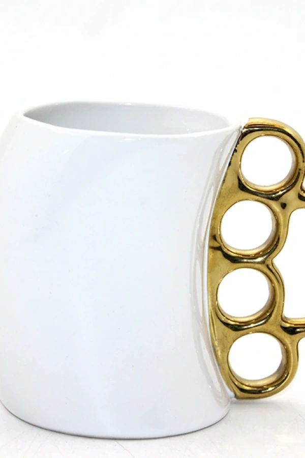 Porselen Muşta Tasarımlı Kupa Bardak Beyaz Renk