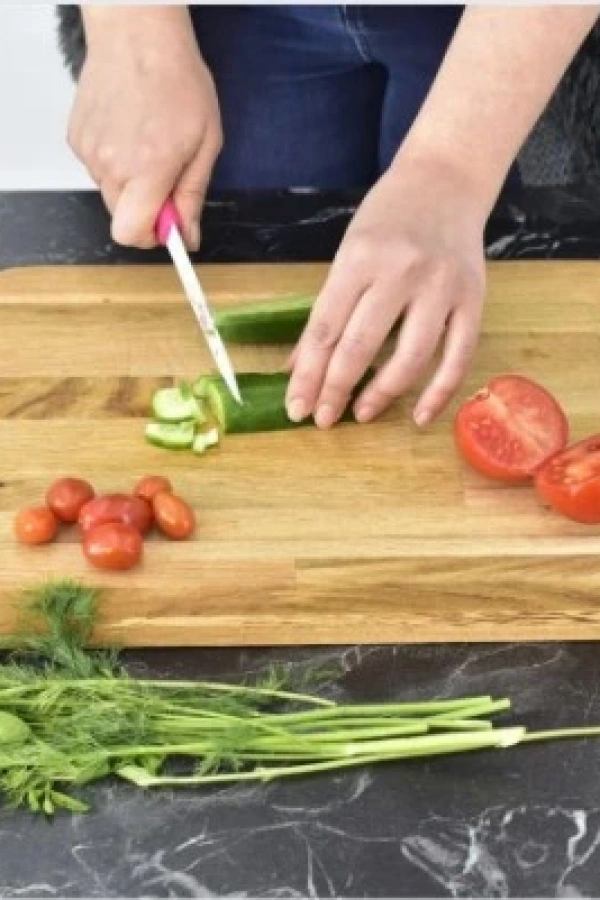 Pratik Tepsili Ahşap Kesme Tahtası