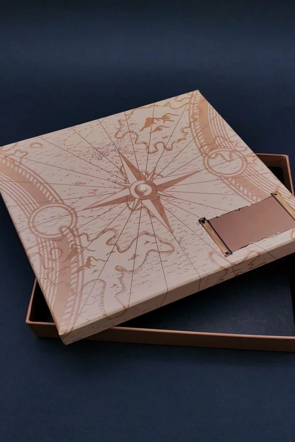 Pusula Temalı Hediye Kutusu