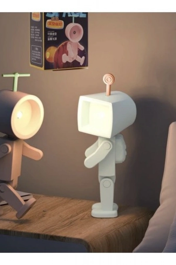 Robot Şeklinde Masa Lambası