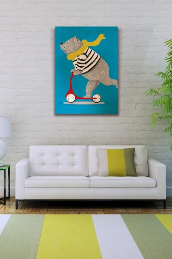 Scooter Süren Sevimli Ayı Kanvas Tablo 50 x 70