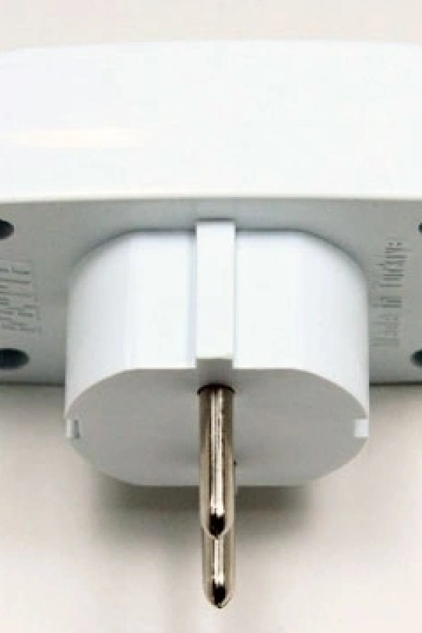 Seyahat Tipi Universal Çoklu Priz Adaptörü