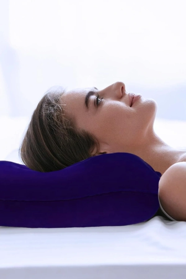 Şişme Kamp ve Yolculuk Yastığı - Ergonomik - Kadife Yüzey