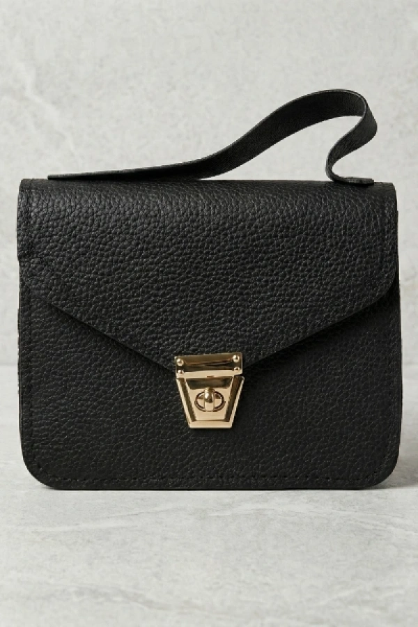 Siyah Kutu El Çantası