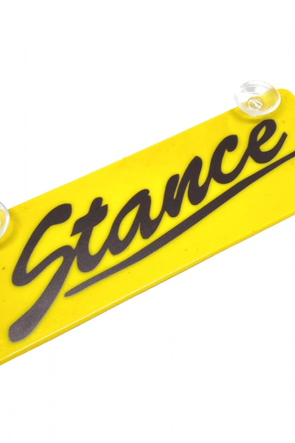 Stance Yazılı Sarı Dekor Plaka Vantuzlu Cam Süsü 22x7.5cm