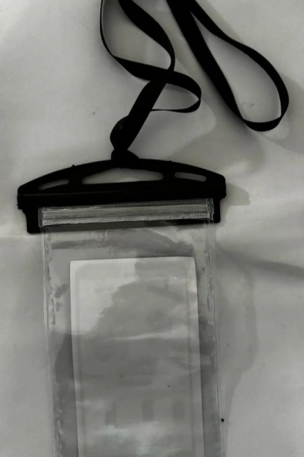 Su Geçirmez Telefon Kılıfı