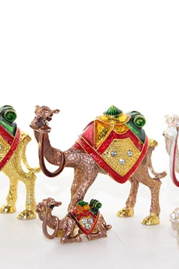 Swarovski Yavrulu Deve Model 3