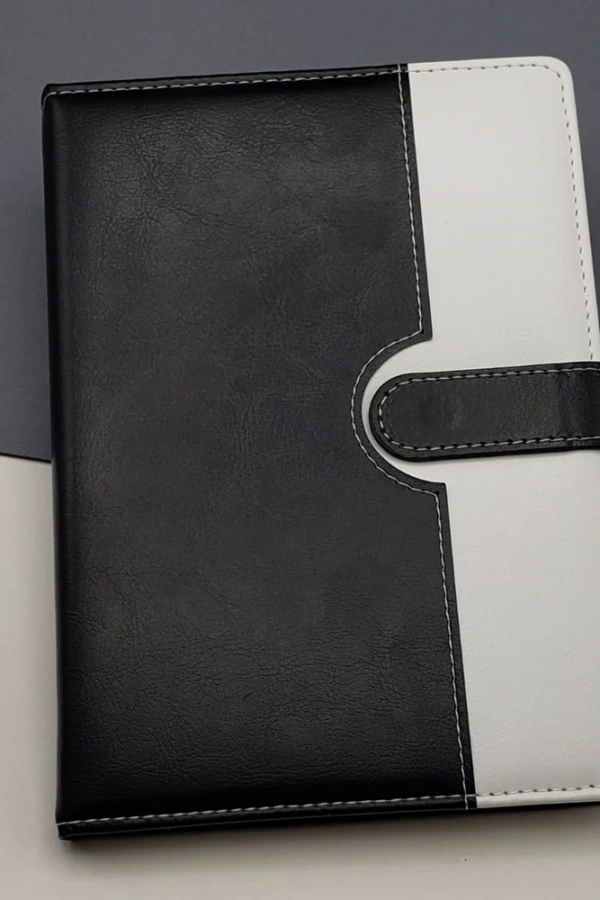 Tarihsiz Ajanda Defter Siyah Beyaz Renk