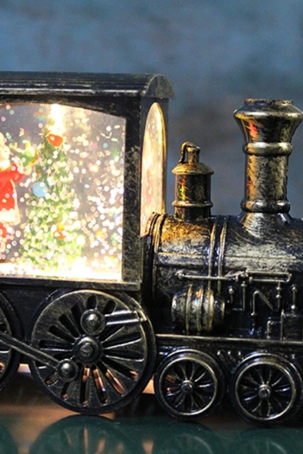 Trenli Yılbaşı Işıklı Kar Küresi Model 2