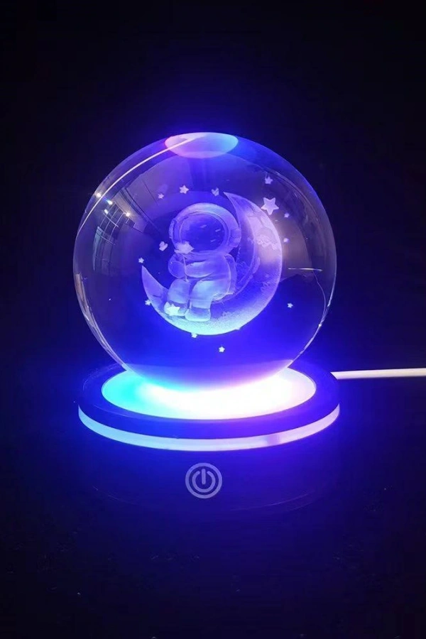 USBli Astronot Tasarımlı Dönen Cam Küre