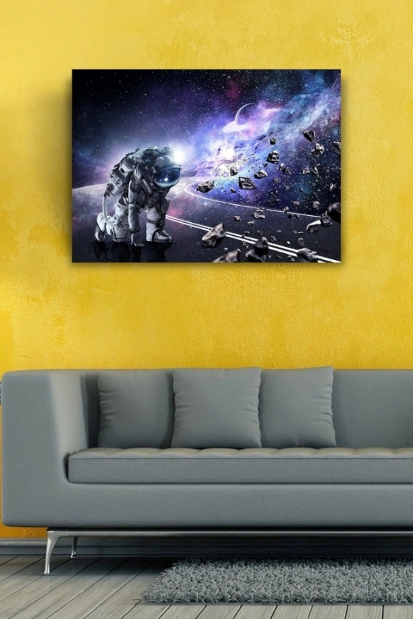 Uzayda Astronot ve Meteor Yağmuru Kanvas Tablo 50 x 70
