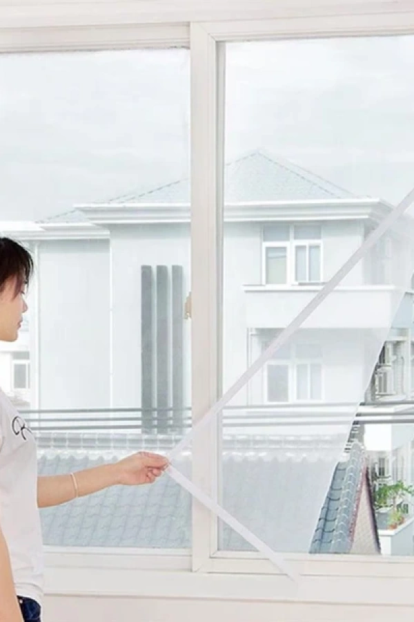 Yapışkanlı Tek Kanat Sineklik