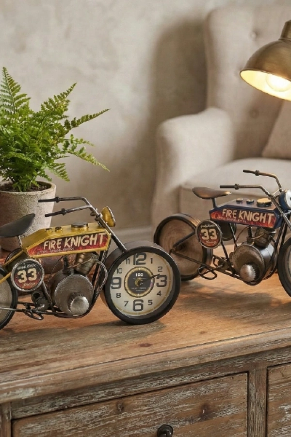 Yarış Motoru Tasarımlı Masaüstü Saat