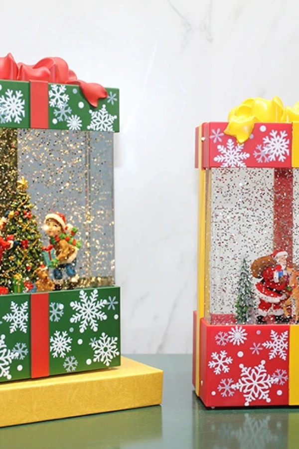 Yılbaşı Temalı Işıklı Müzikli Kar Küresi Hediye Kutusu Tasarımlı