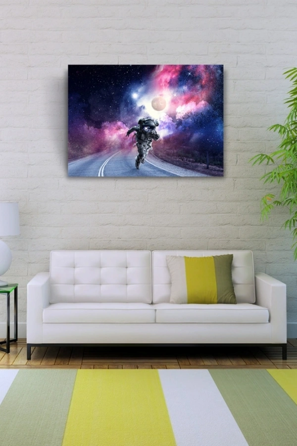 Yolda Koşan Astronot Kanvas Tablo 50 x 70