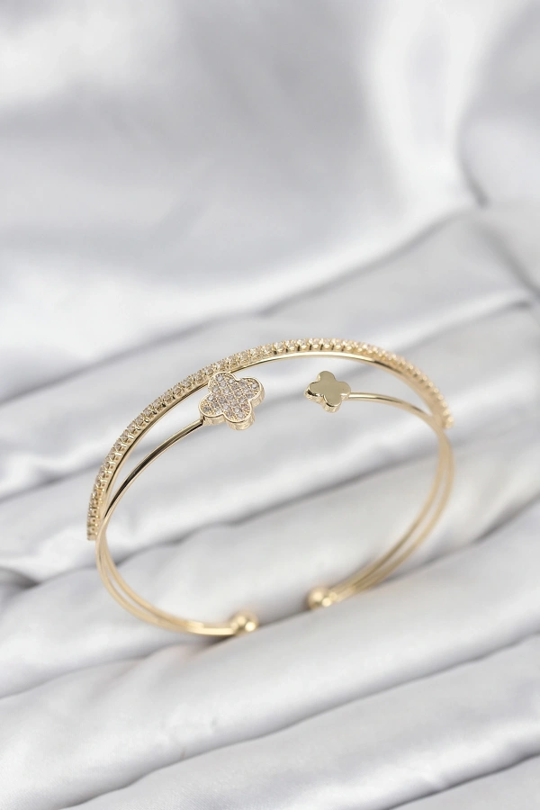 Yonca Model Pirinç Gold Renk Kadın Bileklik