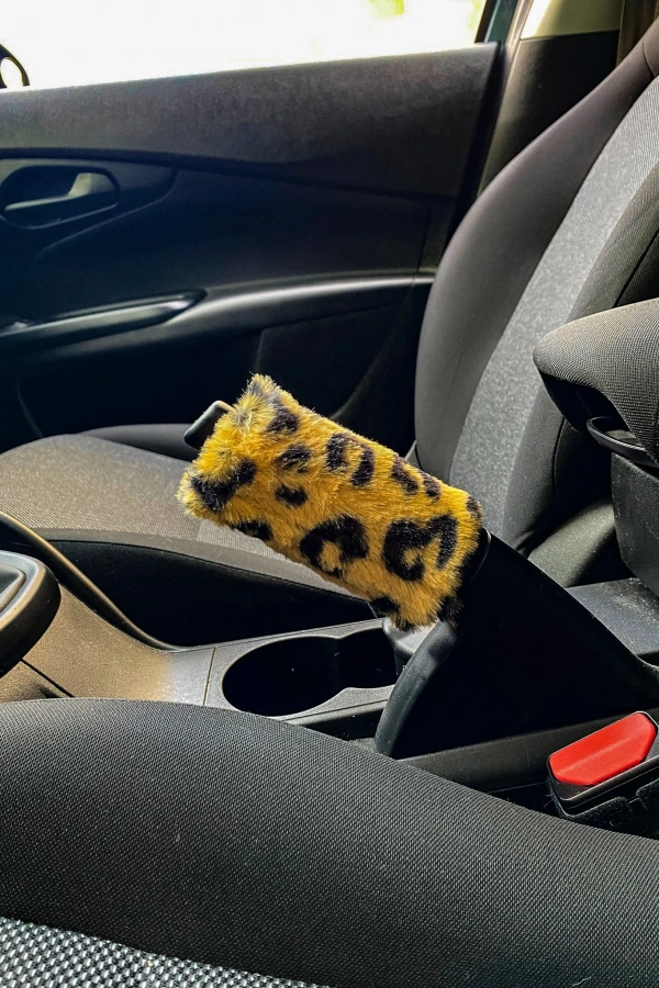 Yumuşak Peluş El Freni Süsü Leopar Desenli