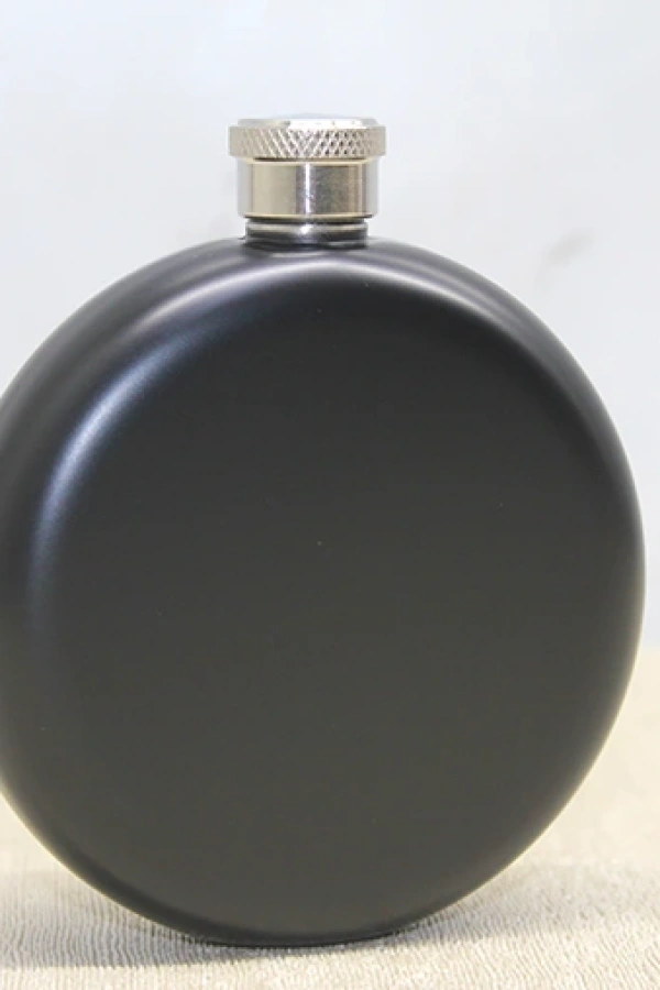 Yuvarlak Tekli Matara 5 Oz Siyah