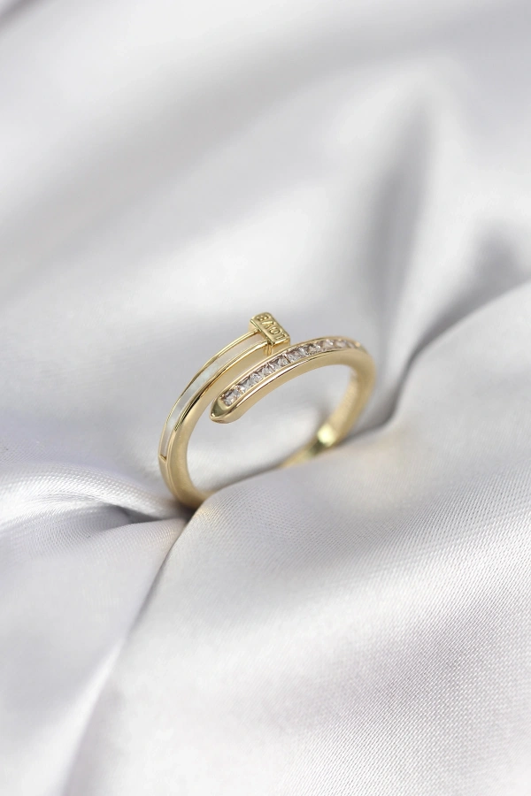 Zirkon Taşlı Gold Renk Yassı Çivi Model Kadın Yüzük
