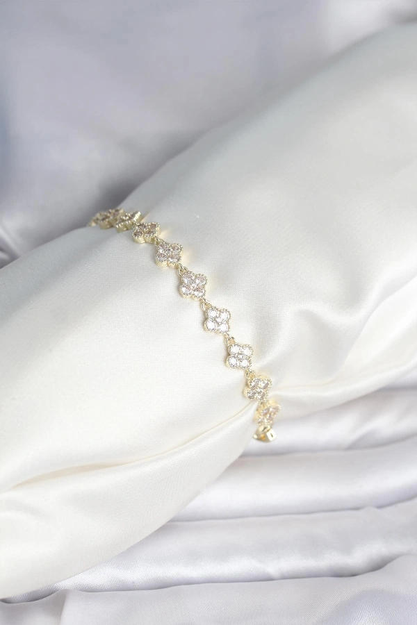 Zirkon Taşlı Pirinç Yonca Model Bileklik