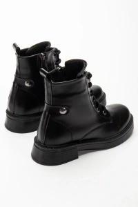 02-2003 Siyah Kırışık Rugan Bağcıklı Fermuarlı Günlük Kadın Bot