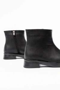 02-3033 Siyah Fermuarlı Günlük Kadın Bot