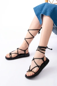 1001-1001 Siyah Bilekten Bağcıklı Kadın Sandalet