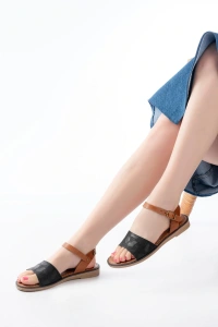 205-012 Siyah Ortopedik Hakiki Deri Kadın Sandalet