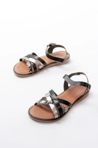 205-093 Siyah Garni Hakiki Deri Ortopedik Taban Kadın Sandalet