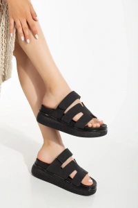 24422-HERMES Siyah Dolgu Topuk Kadın Sandalet