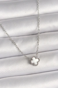 316L Çelik Gümüş Renk Beyaz Yonca Model Kadın Kolye