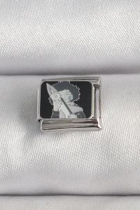 316L Çelik Gümüş Renk Siyah İşlemeli Portre Model Nomination Charm