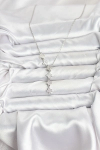 316L Çelik Zincir Gümüş Renk Yonca Model Kadın Kolye